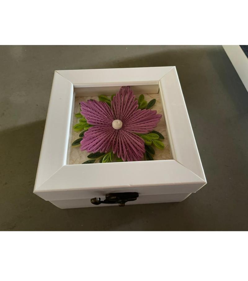 Handcrafted Paper Quilling Gift Box