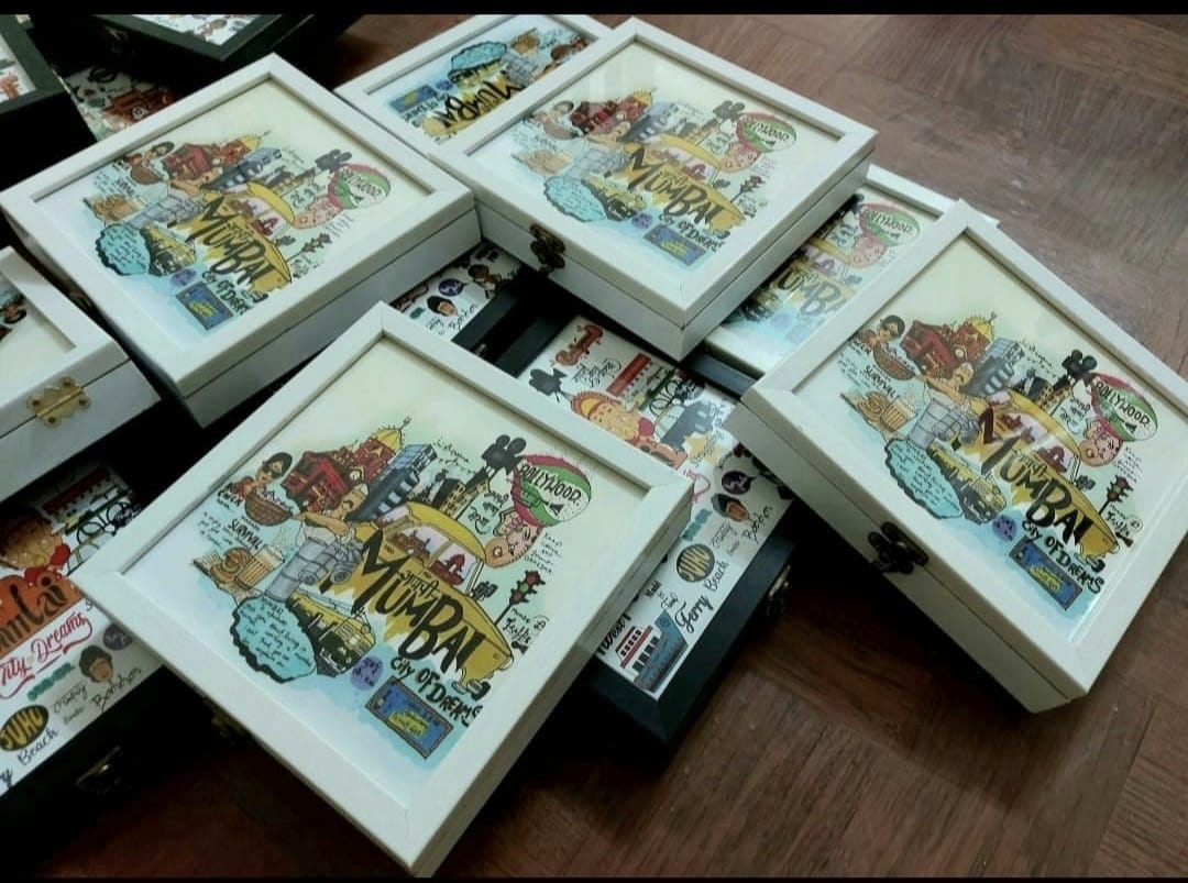 Caricature Prints Boxes