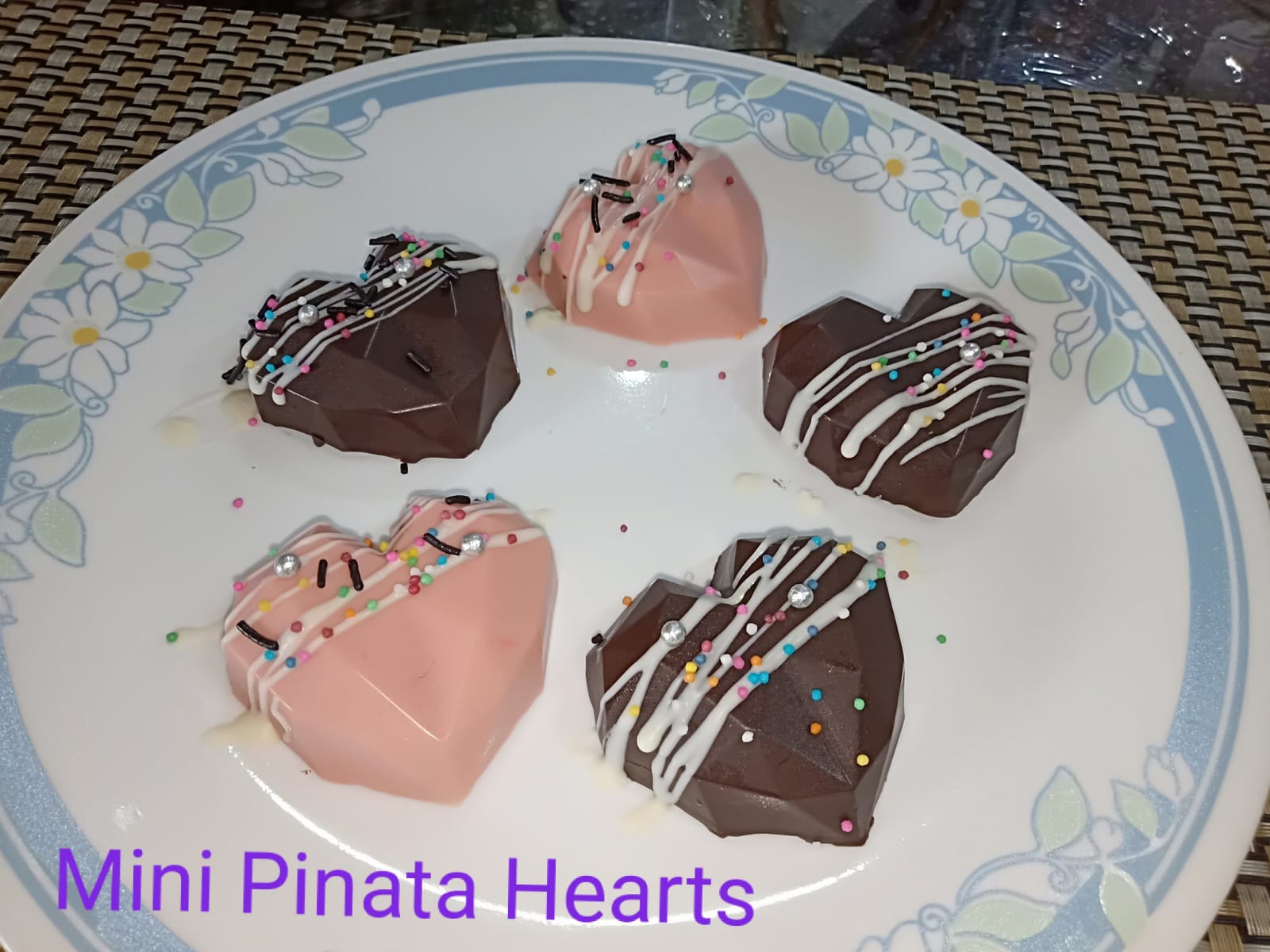 Mini Pinata Hearts