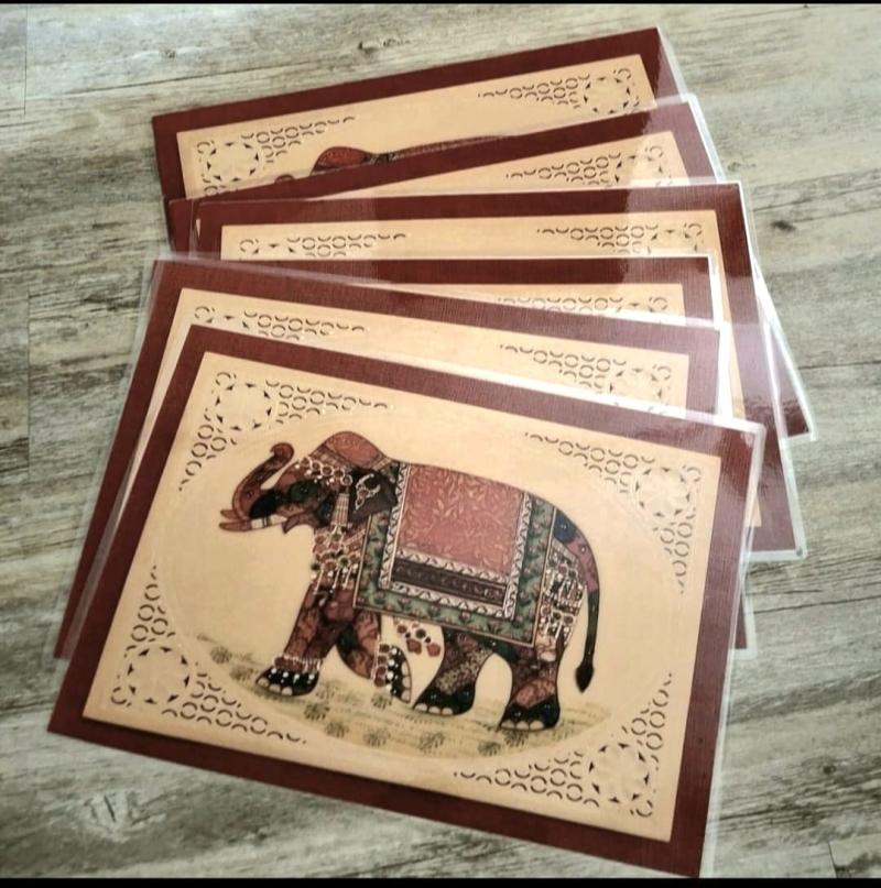 Laminated Table Mats